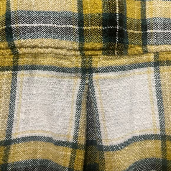 American Eagle Women’s Plaid Flannel Button Down Size Medium Boyfriend Fit Gold - Picture 11 of 13